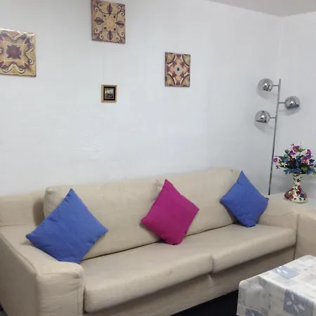 Ciutat Vella Homestay *